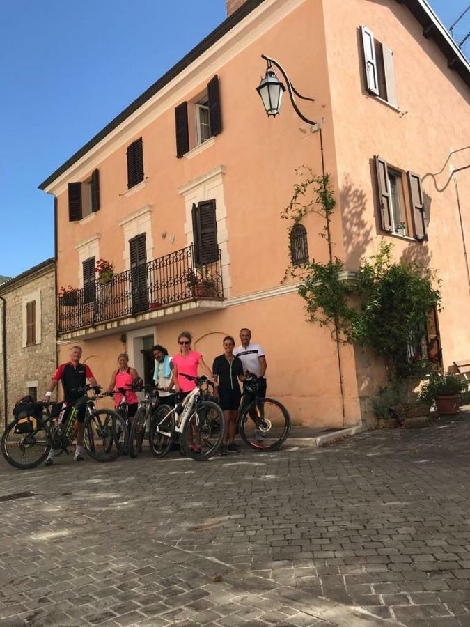 Casa Di Mamma Casa Vacanze Genga  Exterior foto